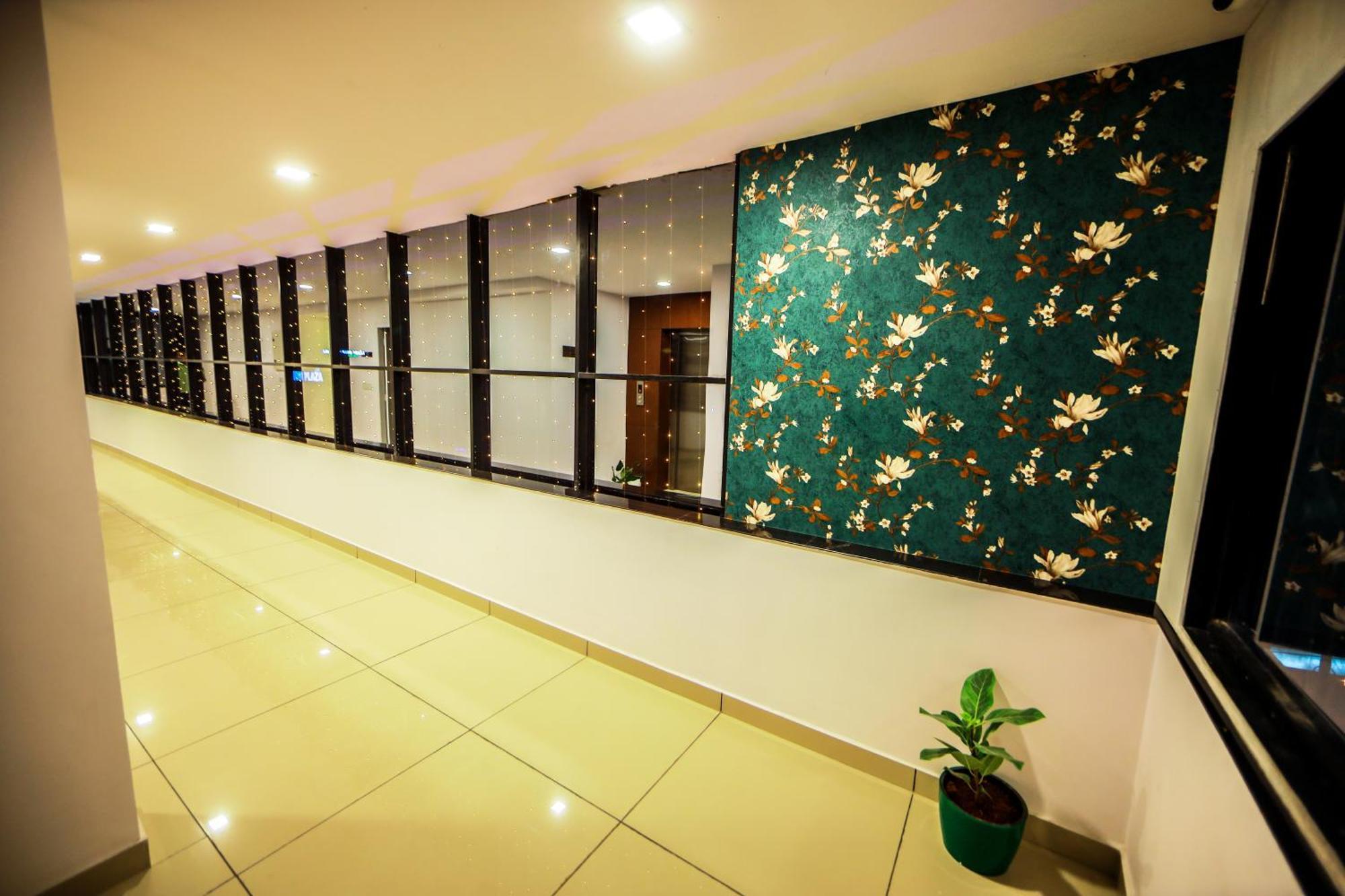 Airport Avenue Plaza Ξενοδοχείο Nedumbassery Εξωτερικό φωτογραφία